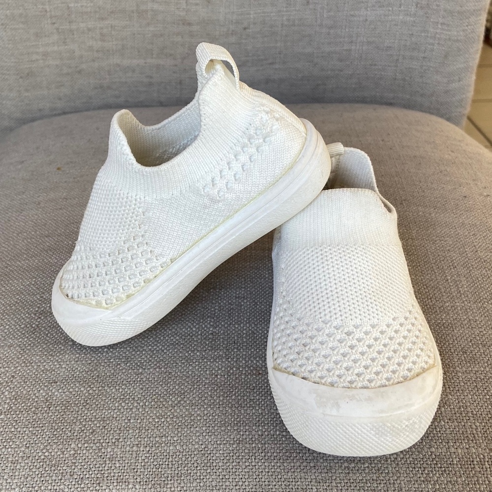 BMCiTYBM White Slip-On Infant Non-Slip First Walker Sneakers US Size 5